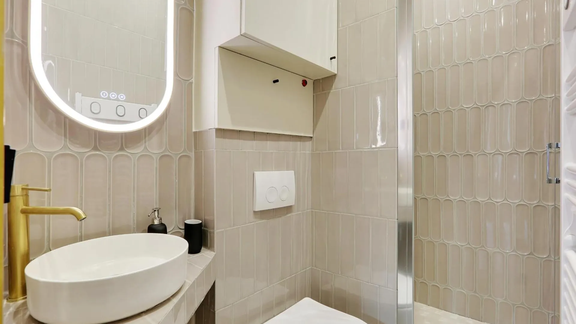 Voltaire - Republique Luxury Apartment Paris