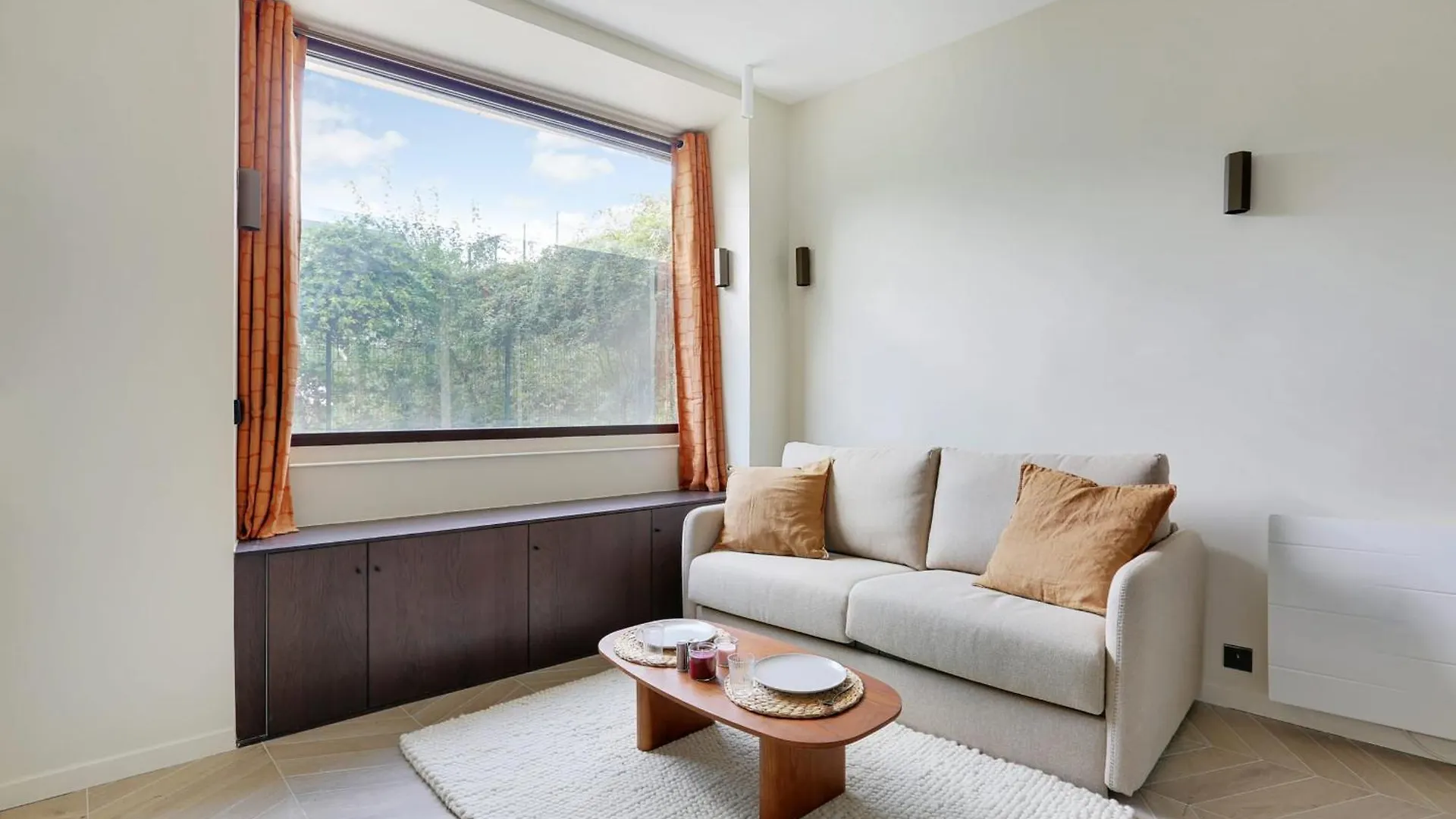 Voltaire - Republique Luxury Apartment Paris
